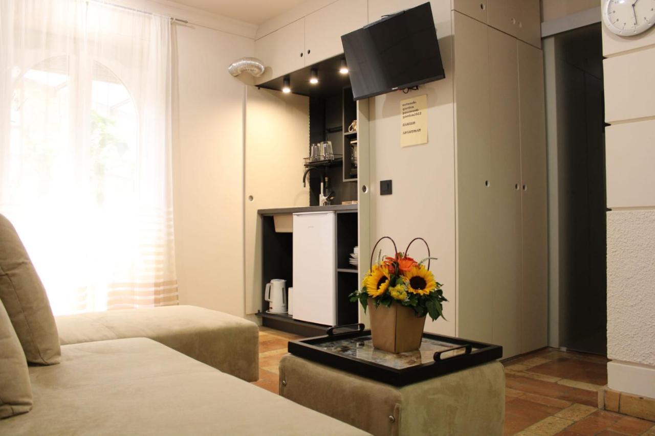 Garden Center Apartment نوفي ساد المظهر الخارجي الصورة